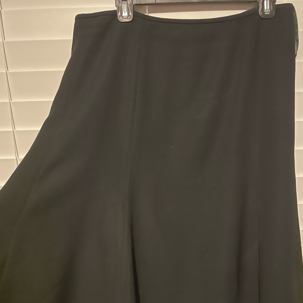 Black DKNY flowy skirt 12